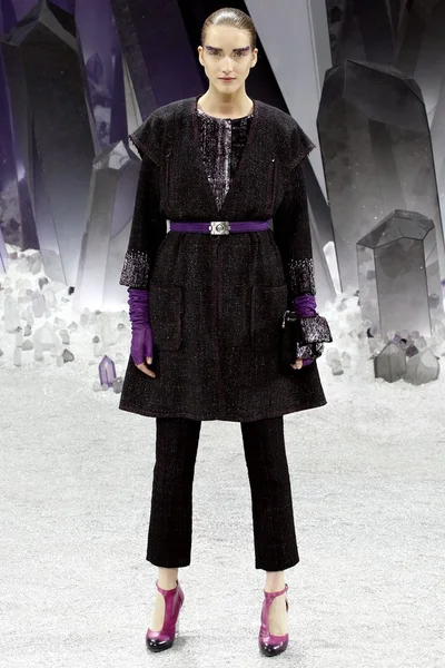Look 4